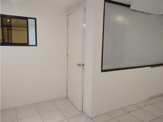 Foto 11 de Quito Tenis, Local duplex, 100 m2, 3 ambientes, 1 baño