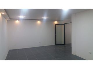 Foto 2 de Mariana de Jesús, Local, 555 m2, 18 ambientes, 6 baños, 4 parqueaderos