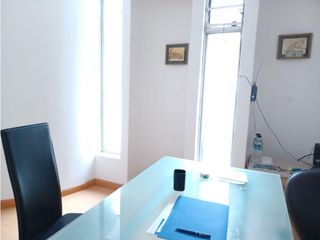 Foto 7 de Mariana de Jesús, Oficina, 15 m2, 1 ambiente, baños comunales