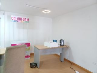 Foto 6 de Mariana de Jesús, Oficina, 25 m2, 1 ambiente, baños compartidos