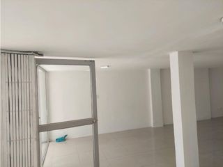 Foto 3 de Gaspar de Villarroel, Local en renta, 150 m2, 3 ambientes, 2 baños