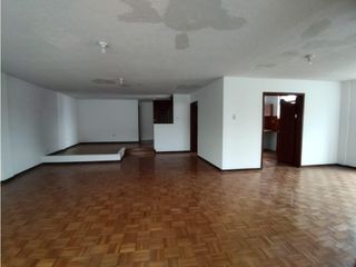 Foto 10 de Real Audiencia , Oficina, 90 m2, 5 ambientes, 3 baños, 1 parqueadero