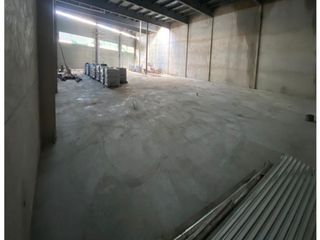 Foto 10 de Legarda, Galpón en renta, 800 m2, 1 ambiente, 1 baño, 7 parqueaderos