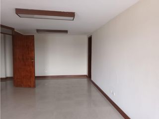 La Colón, Oficina en renta, 85 m2, 3 ambientes, 1 baño, 1 parqueadero