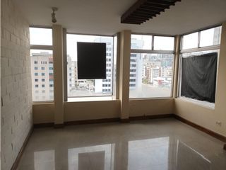 La Colón, Oficina en renta, 85 m2, 3 ambientes, 1 baño, 1 parqueadero