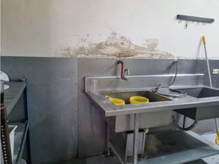 Foto 5 de Iñaquito, Local Comercial en renta, 110 m2, 4 ambientes, 2 baños