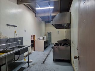Foto 2 de Iñaquito, Local Comercial en renta, 110 m2, 4 ambientes, 2 baños