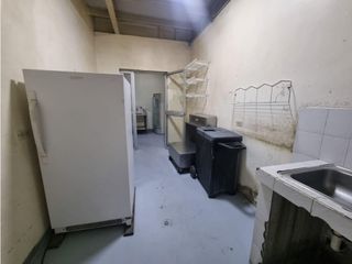Foto 11 de Iñaquito, Local Comercial en renta, 110 m2, 4 ambientes, 2 baños