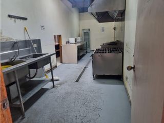 Foto 3 de Iñaquito, Local Comercial en renta, 110 m2, 4 ambientes, 2 baños