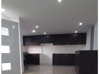 Nayón, Casa Comercial en renta, 270 m2, 15 ambientes, 6 baños, 2 parqueaderos