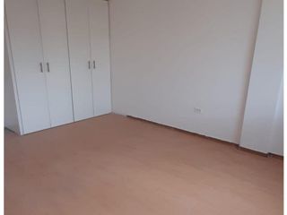 Nayón, Casa Comercial en renta, 270 m2, 15 ambientes, 6 baños, 2 parqueaderos