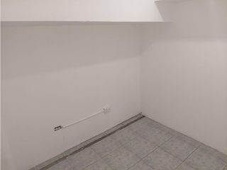 Foto 2 de El Batán, Local en renta, 115 m2, 4 ambientes, 1 baño, 2 parqueaderos