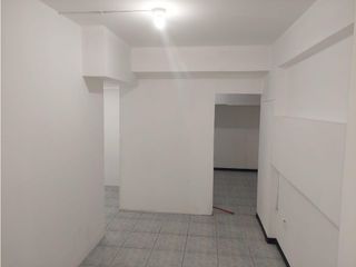 Foto 3 de El Batán, Local en renta, 115 m2, 4 ambientes, 1 baño, 2 parqueaderos