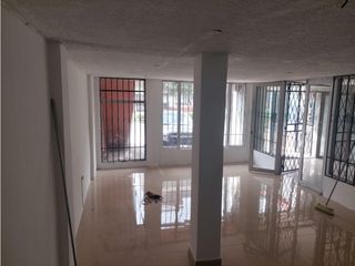 Foto 2 de Gaspar de Villarroel, Oficina en renta, 100 m2, 2 ambientes, 1 baño, 1 parqueadero