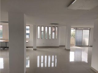 Foto 6 de Gaspar de Villarroel, Oficina en renta, 100 m2, 2 ambientes, 1 baño, 1 parqueadero