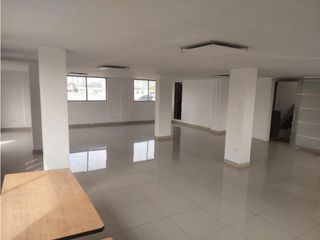 Foto 1 de Gaspar de Villarroel, Oficina en renta, 100 m2, 2 ambientes, 1 baño, 1 parqueadero