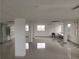 Foto 8 de Gaspar de Villarroel, Oficina en renta, 100 m2, 2 ambientes, 1 baño, 1 parqueadero
