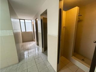Foto 7 de República de El Salvador, Local en renta, 100 m2, 4 ambientes, 3 baños, 1 parqueadero