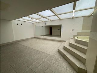 Foto 25 de República de El Salvador, Local en renta, 100 m2, 4 ambientes, 3 baños, 1 parqueadero