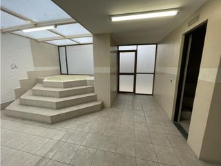 Foto 12 de República de El Salvador, Local en renta, 100 m2, 4 ambientes, 3 baños, 1 parqueadero