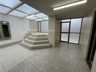 Foto 10 de República de El Salvador, Local en renta, 100 m2, 4 ambientes, 3 baños, 1 parqueadero