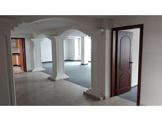 Foto 10 de Parque Bicentenario, Oficina en renta, 170 m2, 4 ambientes, 3 baños, 2 parqueaderos