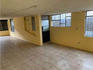 Foto 1 de Las Acacias, Local Comercial en renta, 90 m2, 2 ambientes, 1 baño, 2 parqueaderos
