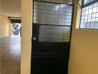 Foto 10 de Las Acacias, Local Comercial en renta, 90 m2, 2 ambientes, 1 baño, 2 parqueaderos
