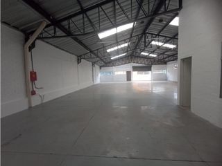 Foto 6 de El Condado, Galpón en renta, 322 m2, 2 ambientes, 1 baño, 1 parqueadero