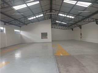 Foto 1 de El Condado, Galpón en renta, 322 m2, 2 ambientes, 1 baño, 1 parqueadero