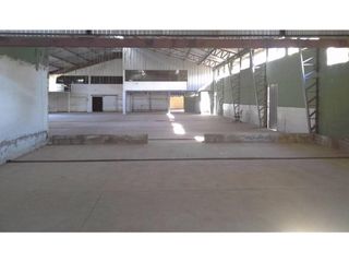 Foto 10 de Amaguaña, Galpón en renta, 2000 m2, 3 ambientes, 2 baños, parqueaderos