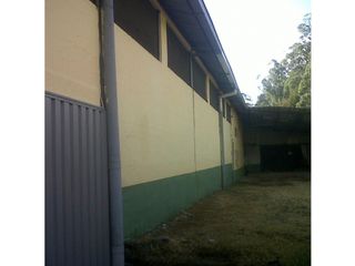 Foto 8 de Amaguaña, Galpón en renta, 2000 m2, 3 ambientes, 2 baños, parqueaderos