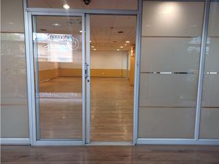 La Mariscal, Oficina en renta, 142 m2, 3 ambientes, 2 baños, 1 parqueadero