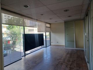 La Mariscal, Oficina en renta, 142 m2, 3 ambientes, 2 baños, 1 parqueadero