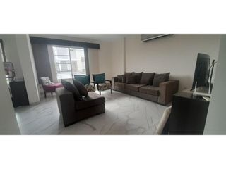 Foto 2 de Manta, Casa en renta, 170 m2, 4 habitaciones, 4 baños, 3 parqueaderos