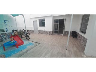 Foto 20 de Manta, Casa en renta, 170 m2, 4 habitaciones, 4 baños, 3 parqueaderos