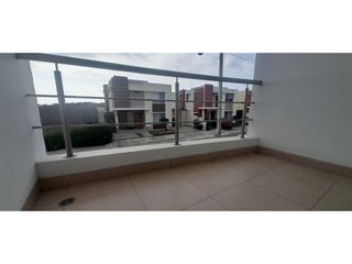 Foto 34 de Manta, Casa en renta, 170 m2, 4 habitaciones, 4 baños, 3 parqueaderos