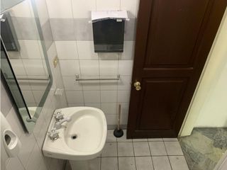 Foto 4 de La Paz, Oficina en renta, 160 m2, 5 ambientes, 2 baños, 1 parqueadero