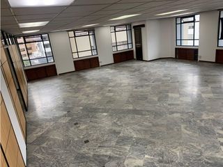 Foto 1 de La Paz, Oficina en renta, 160 m2, 5 ambientes, 2 baños, 1 parqueadero