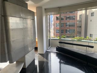 Gonzalez Suarez, Departamento en renta, 307 m2, 3 habitaciones, 4 baños, 2 parqueaderos