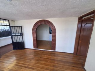 Foto 1 de Mariana de Jesús, Oficina en renta, 76 m2, 3 ambientes, 1 baño, 1 parqueader