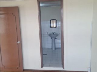 Foto 12 de Mariana de Jesús, Oficina en renta, 76 m2, 3 ambientes, 1 baño, 1 parqueader