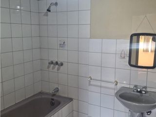 Foto 7 de Mariana de Jesús, Oficina en renta, 76 m2, 3 ambientes, 1 baño, 1 parqueader