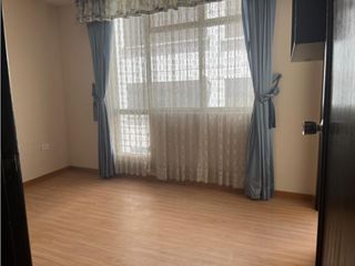 Foto 9 de Rumipamba, Oficina en renta, 220 m2, 7 ambientes, 4 baños, 1 parqueadero
