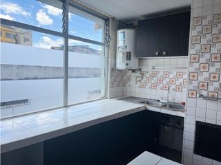Foto 7 de Rumipamba, Oficina en renta, 220 m2, 7 ambientes, 4 baños, 1 parqueadero