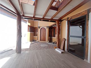 Foto 11 de Inchalillo Sangolqui, 2 Casas en venta, 165 m2 y 100 m2, 5 habitaciones, 4 parqueaderos