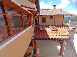 Foto 9 de Inchalillo Sangolqui, 2 Casas en venta, 165 m2 y 100 m2, 5 habitaciones, 4 parqueaderos