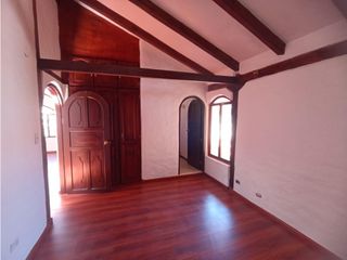 Foto 14 de Inchalillo Sangolqui, 2 Casas en venta, 165 m2 y 100 m2, 5 habitaciones, 4 parqueaderos