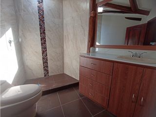 Foto 7 de Inchalillo Sangolqui, 2 Casas en venta, 165 m2 y 100 m2, 5 habitaciones, 4 parqueaderos
