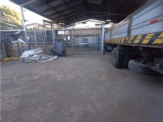 Foto 7 de Solca, Bodega en renta, 2 ambientes, 1 baño, 3 parqueaderos